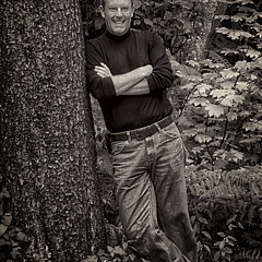 Daniel S Quam